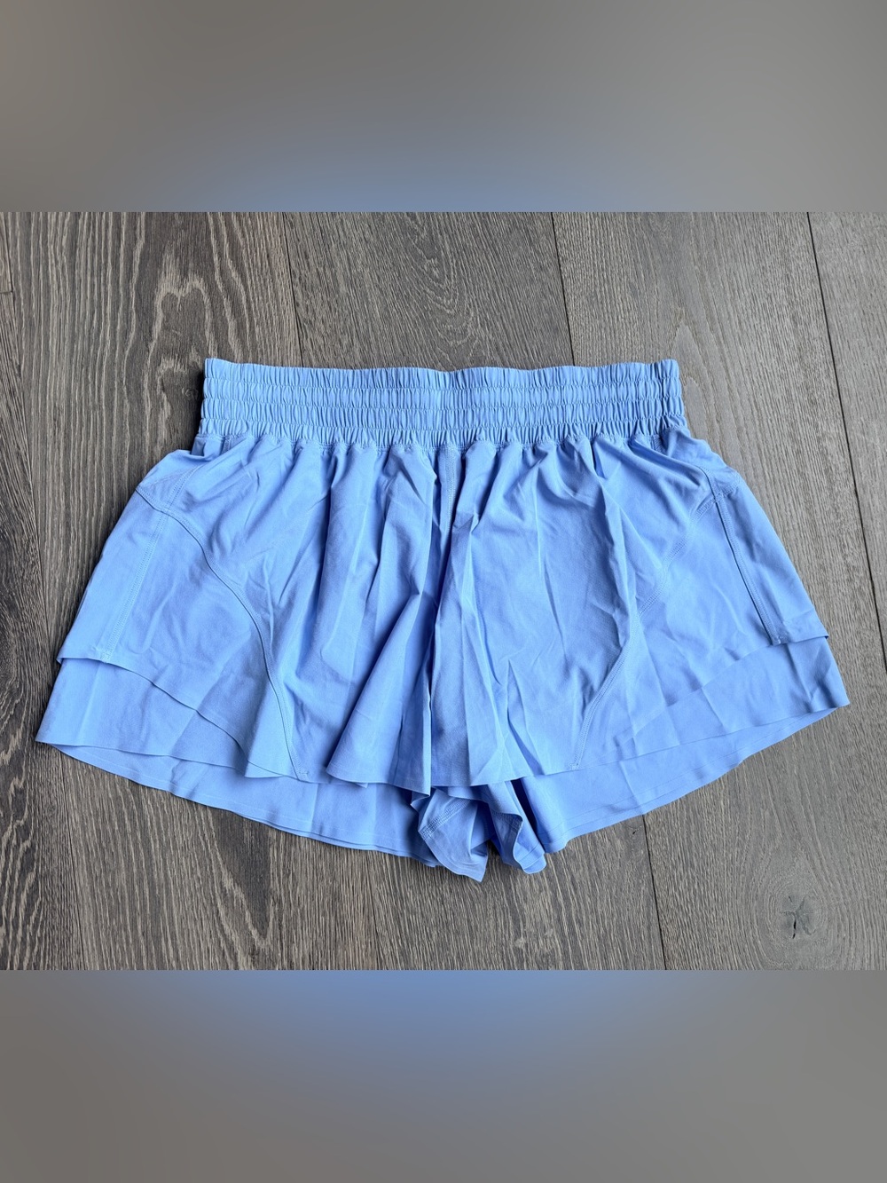 Lululemon Shake It Out High-Rise Running Short 2.5" in Pool Party Size Large